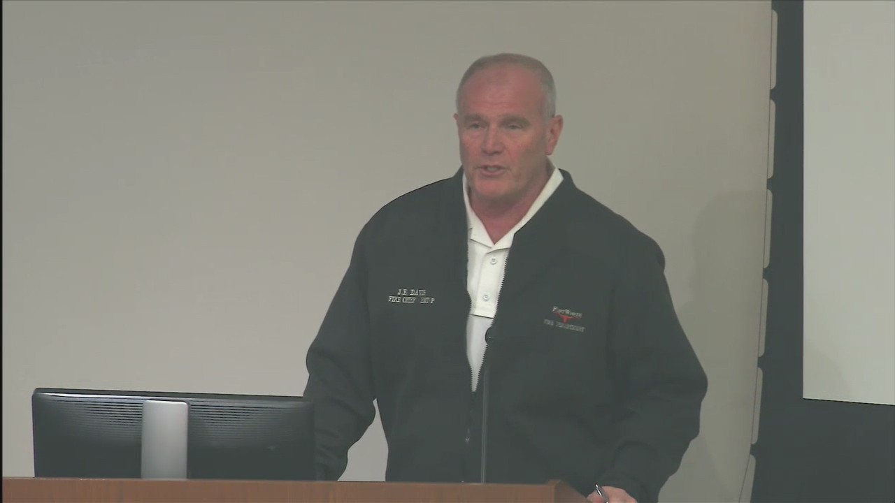 RAW: Fort Worth Fire chief gives update on crash