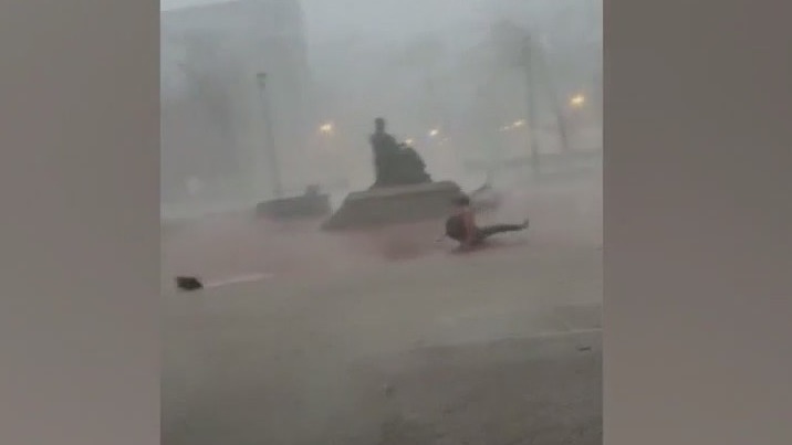Student knocked off feet by strong winds in Kentucky