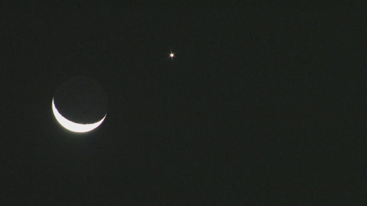 Venus and the crescent Moon