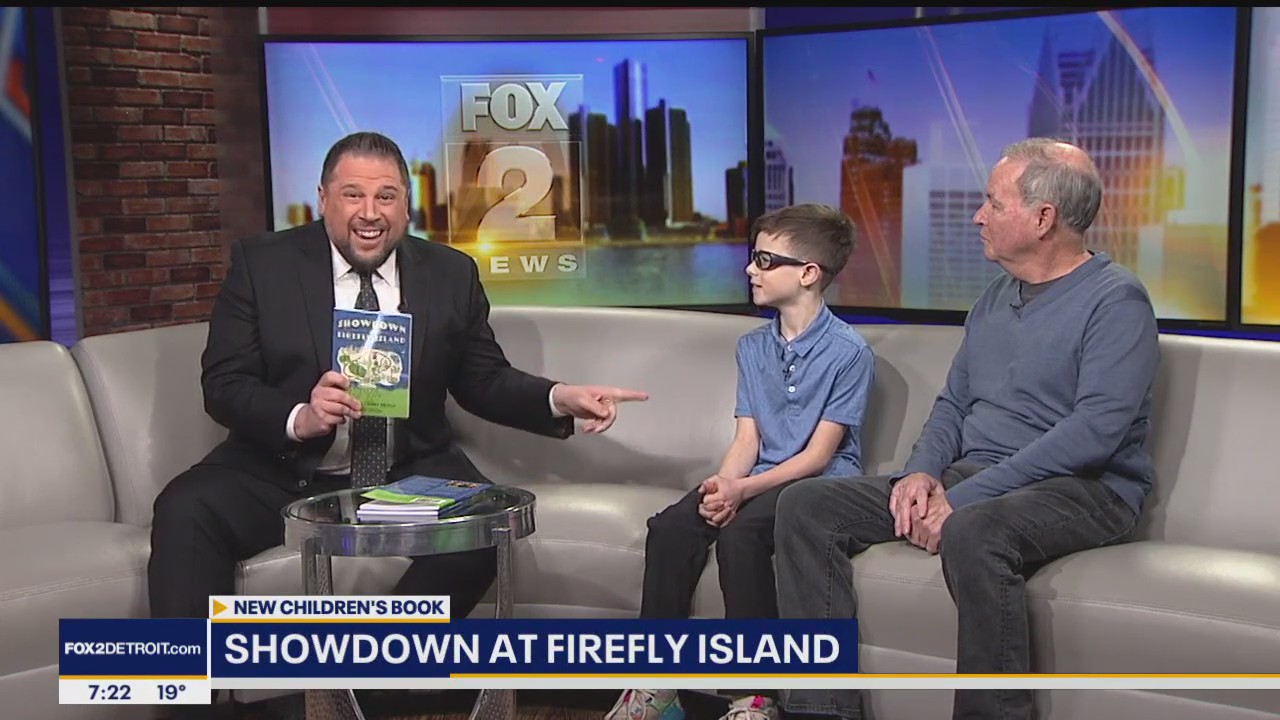 Showdown at Firefly Island book signing event in Royal Oak