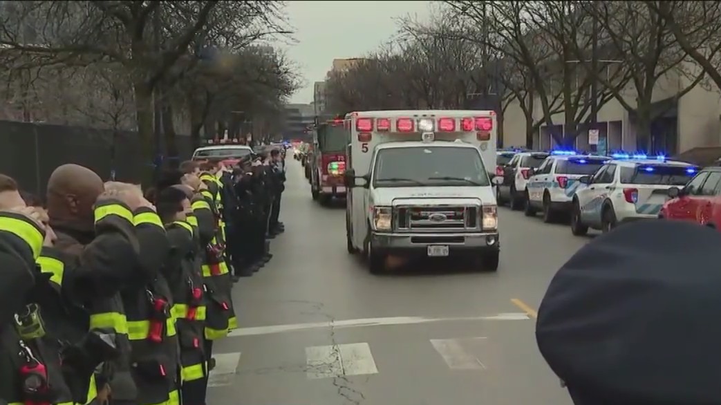 Chicago firefighter killed, 2 others hurt at extra-alarm fire in West Pullman
