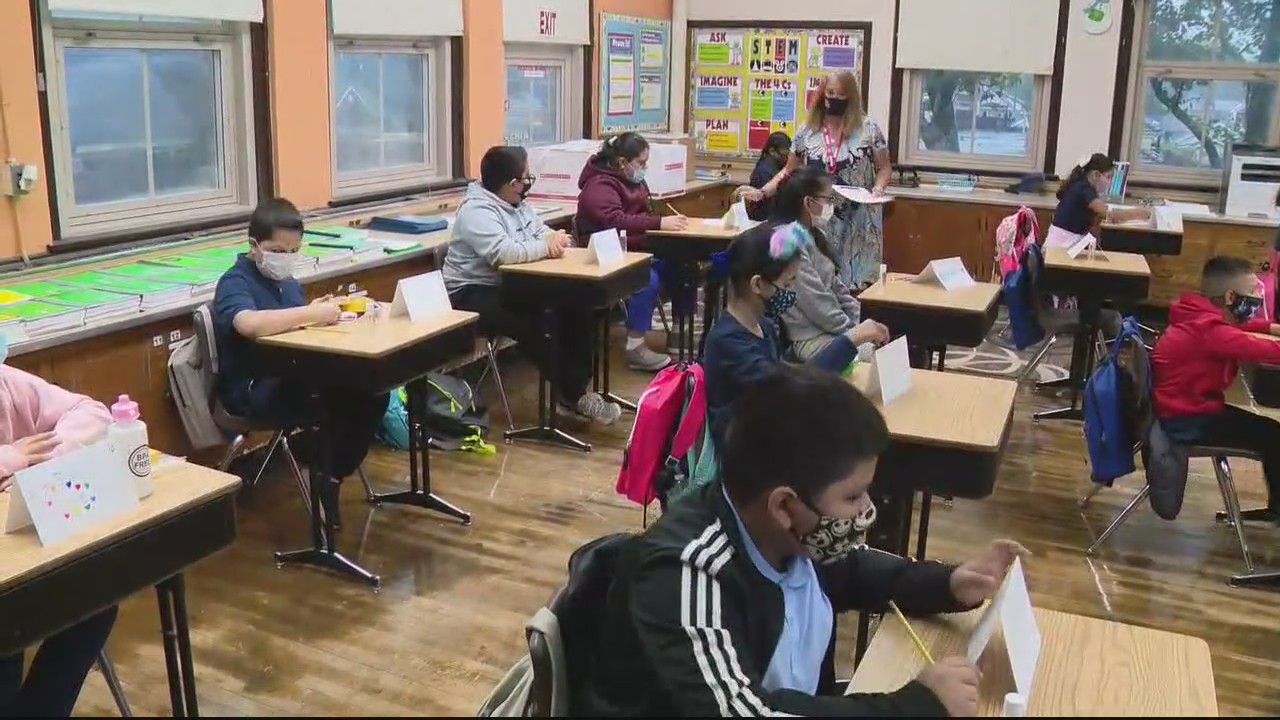 Detroit schools no longer using social distancing or masking with 1st day of classes upon students