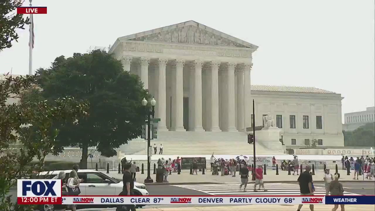 SCOTUS: Race cannot factor into college admissions