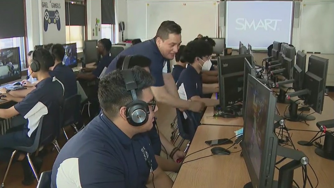 Bronx High School students in e-Sports National Championship