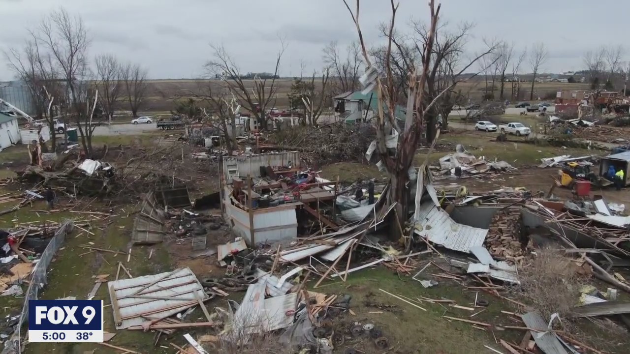Tornado rips small southern Minnesota city apart