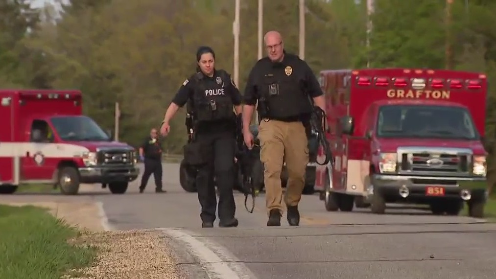 Large Mequon police presence, possible shots fired