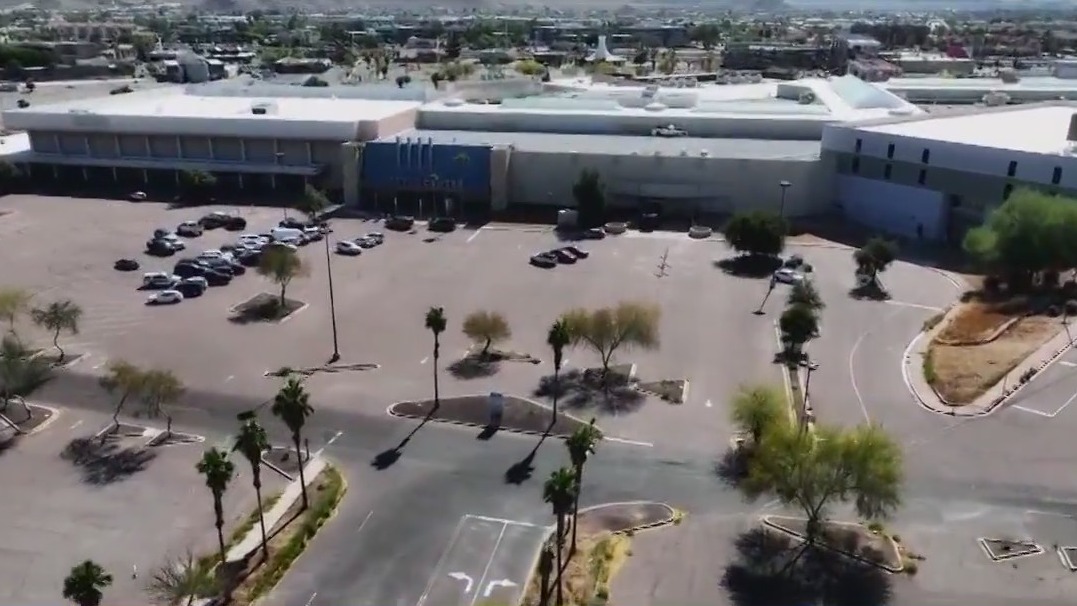 Taking a last look at Phoenix's Metrocenter