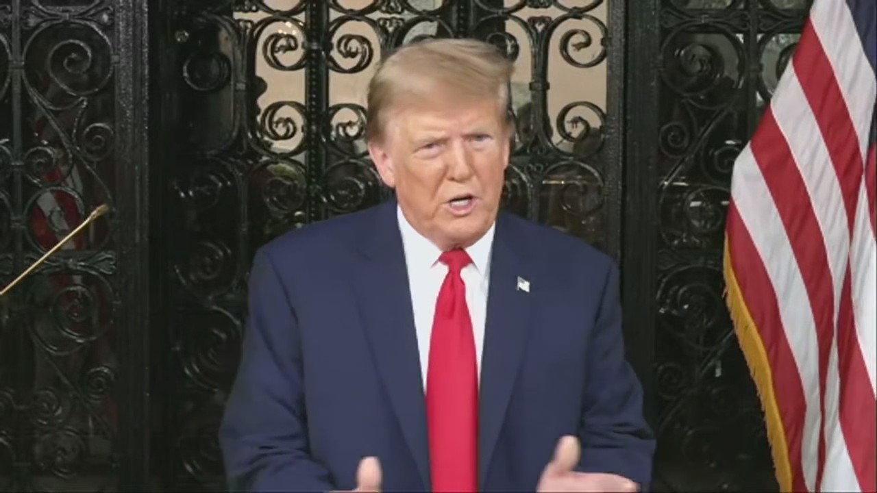 Trump delivers remarks at Mar-a-Lago amid Supreme Court arguments on ballot case