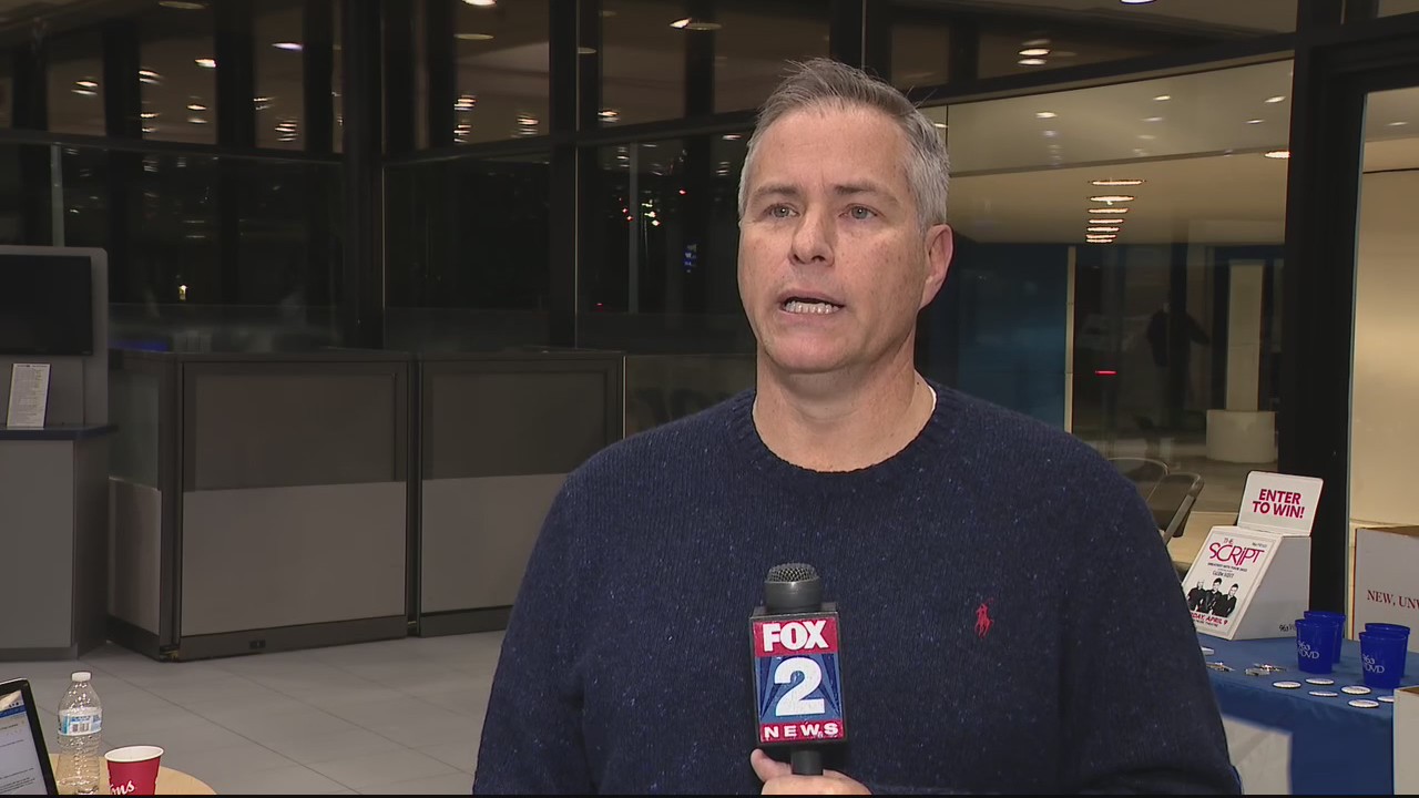 Blaine Fowler and 96.3 kicks off holiday donation drive for Toys for Tots