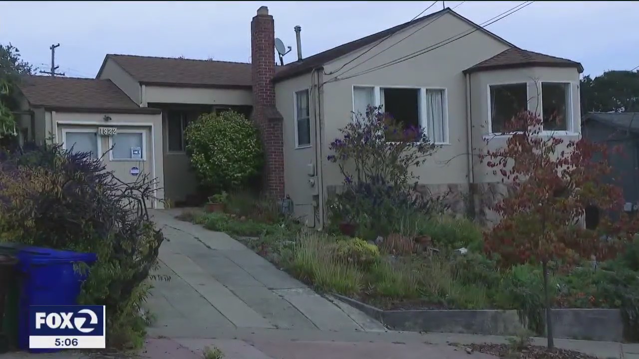 Neighbors of Paul Pelosi's attacker say he was a loner, and lived in a garage