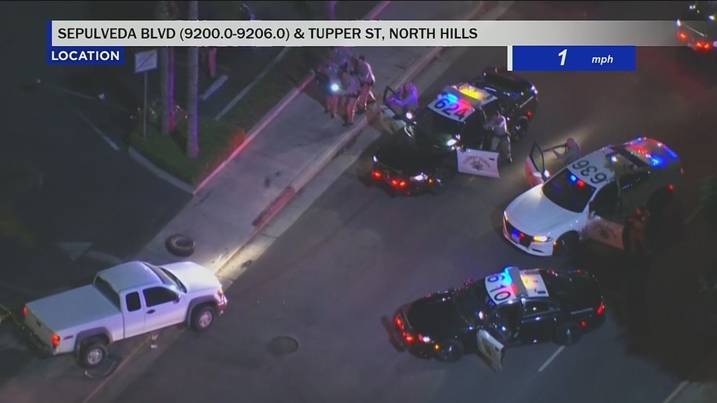 Pursuit ends in PIT maneuver and crash in North Hills