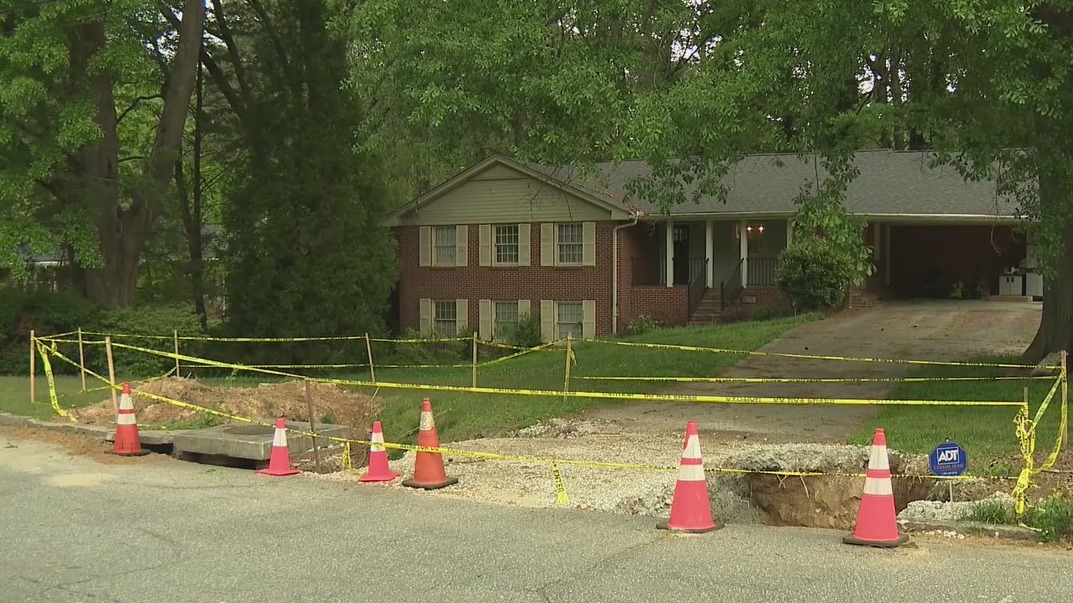DeKalb County homeowner says leaders do nothing to fix massive sinkhole