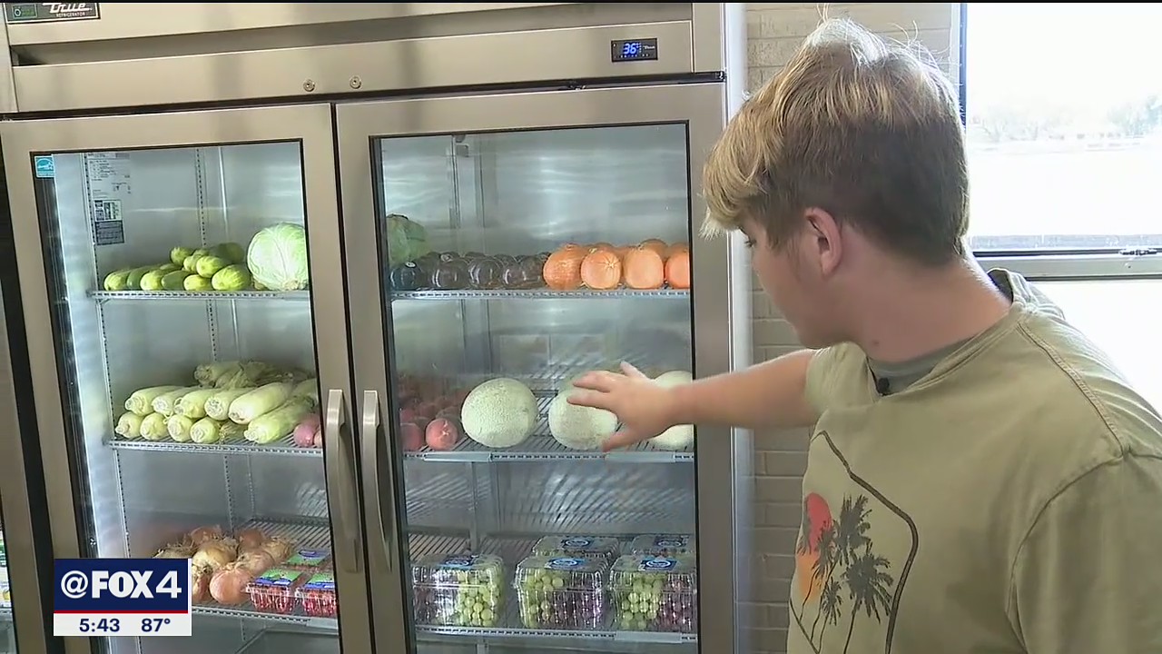 Student-run grocery store inside Sanger ISD high school serves community