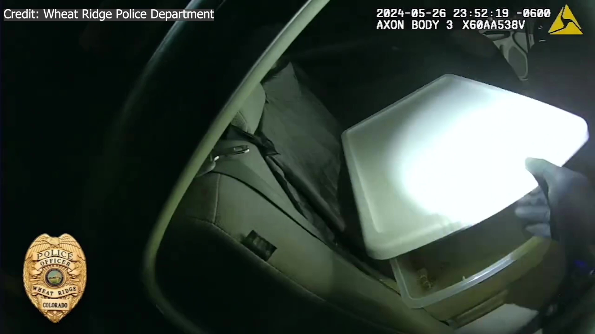 Officer finds live rattlesnake while searching car
