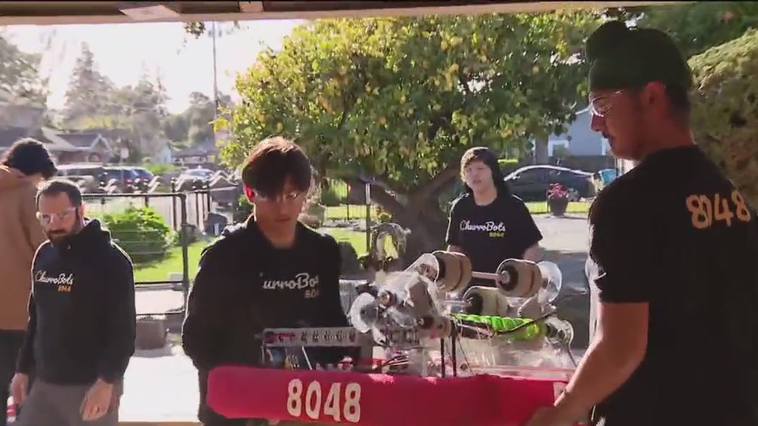 East Palo Alto robotics team to participate in world championship competition