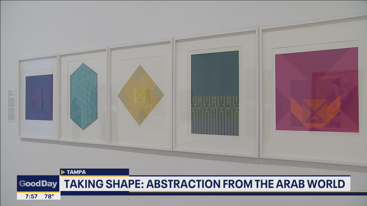 Exhibit features abstract Arabic art