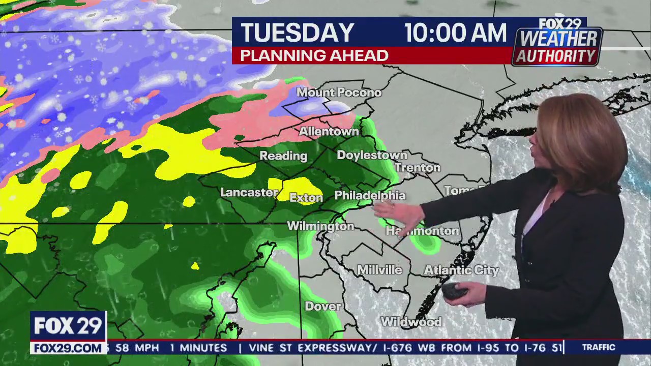 Weather Authority: Sunday 10 p.m. forecast