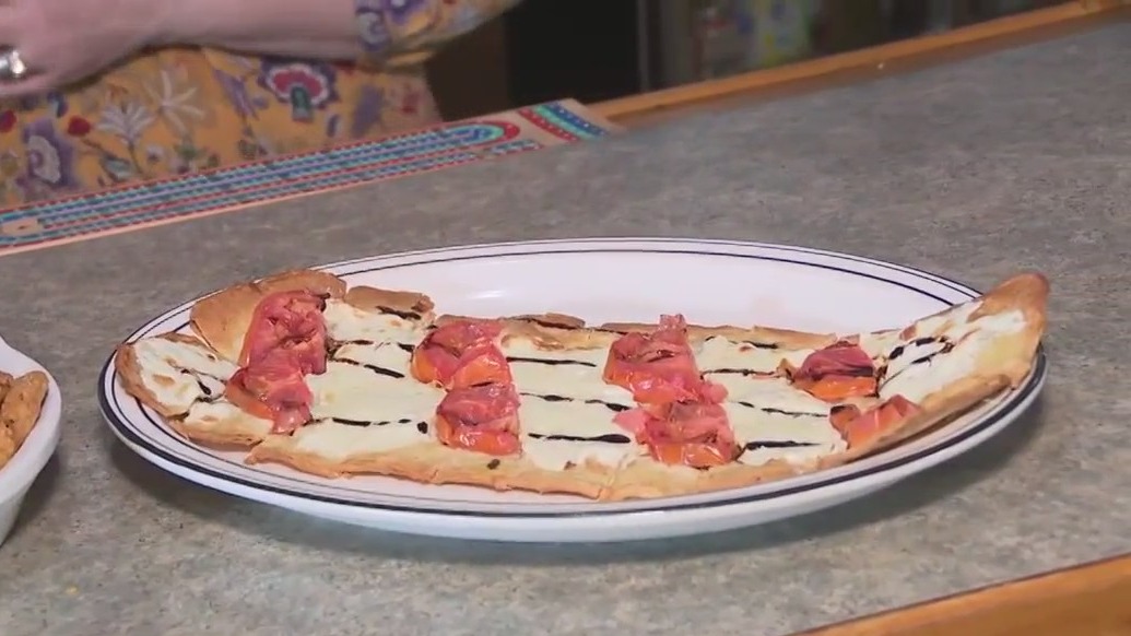 There aren’t many indoor venues that can serve up a solid plate of barbeque