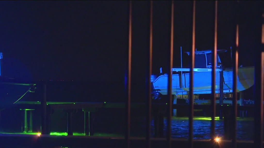 Good Samaritan helps after deadly boat crash