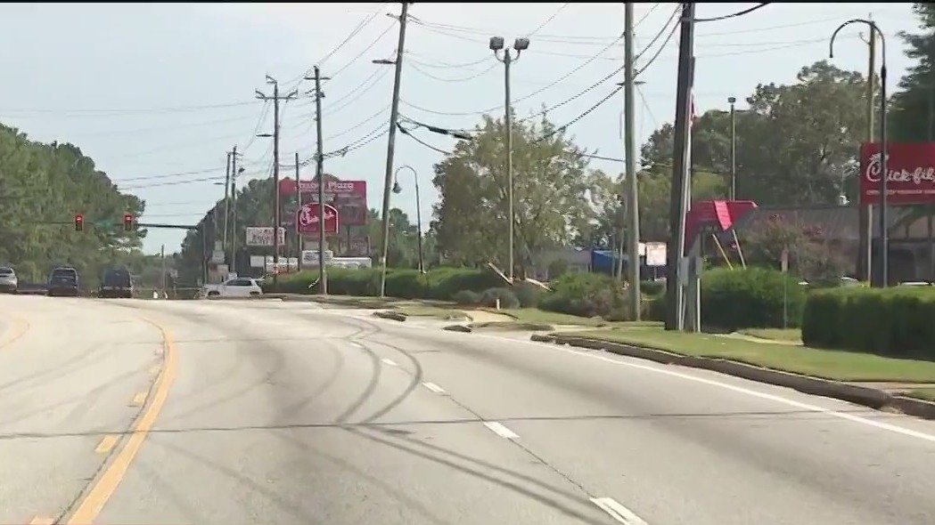 Shootout with police leaves man, officer injured