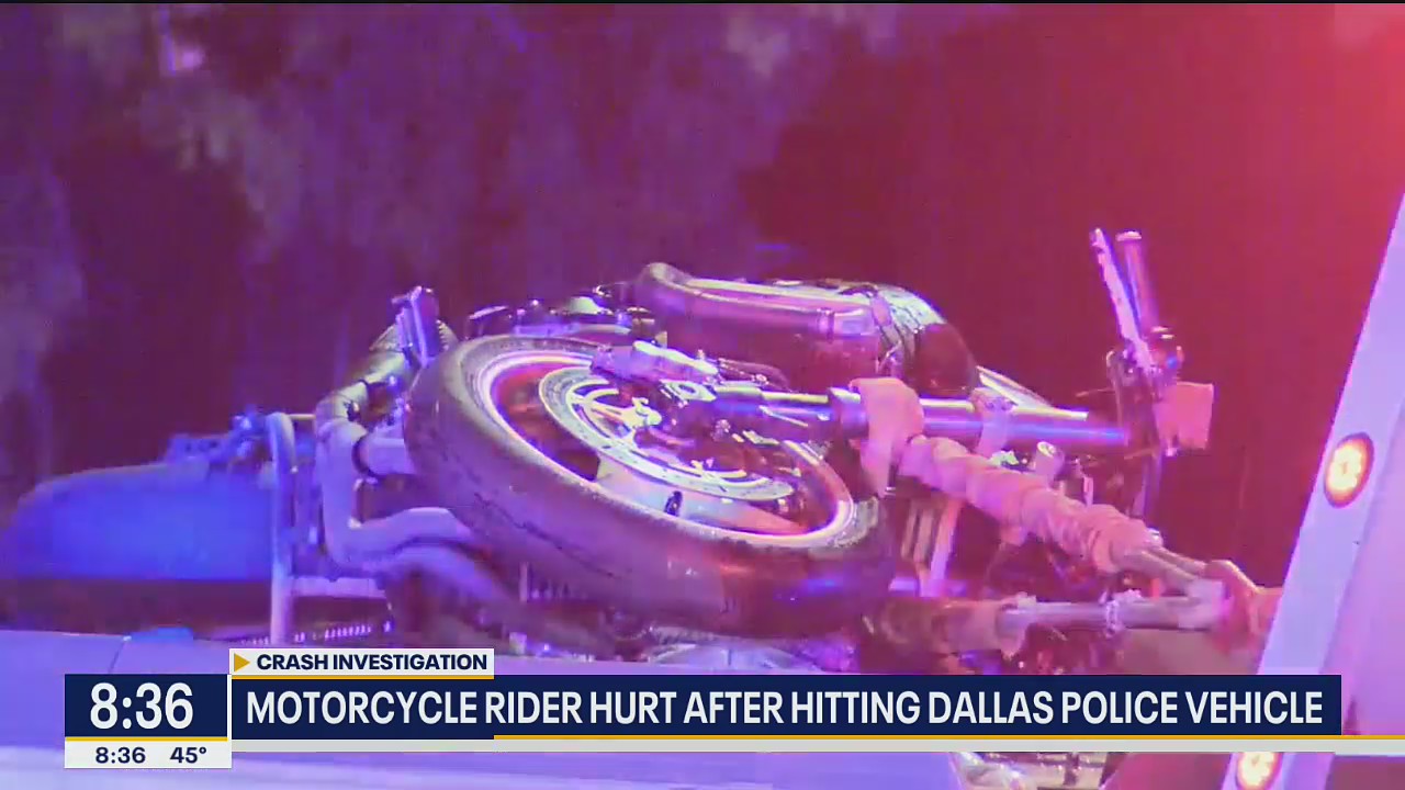 Motorcyclist hurt after colliding with Dallas police vehicle