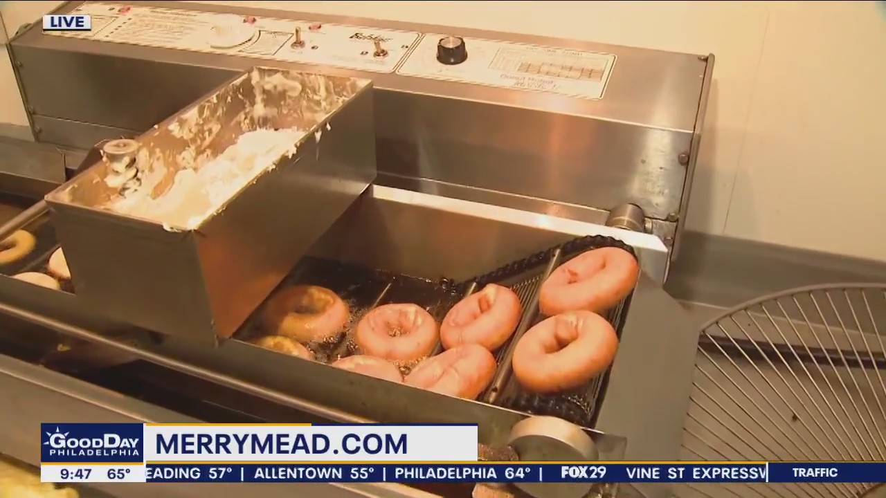 Merrymead Farm’s fall activities: apple cider donuts, corn maze & more!