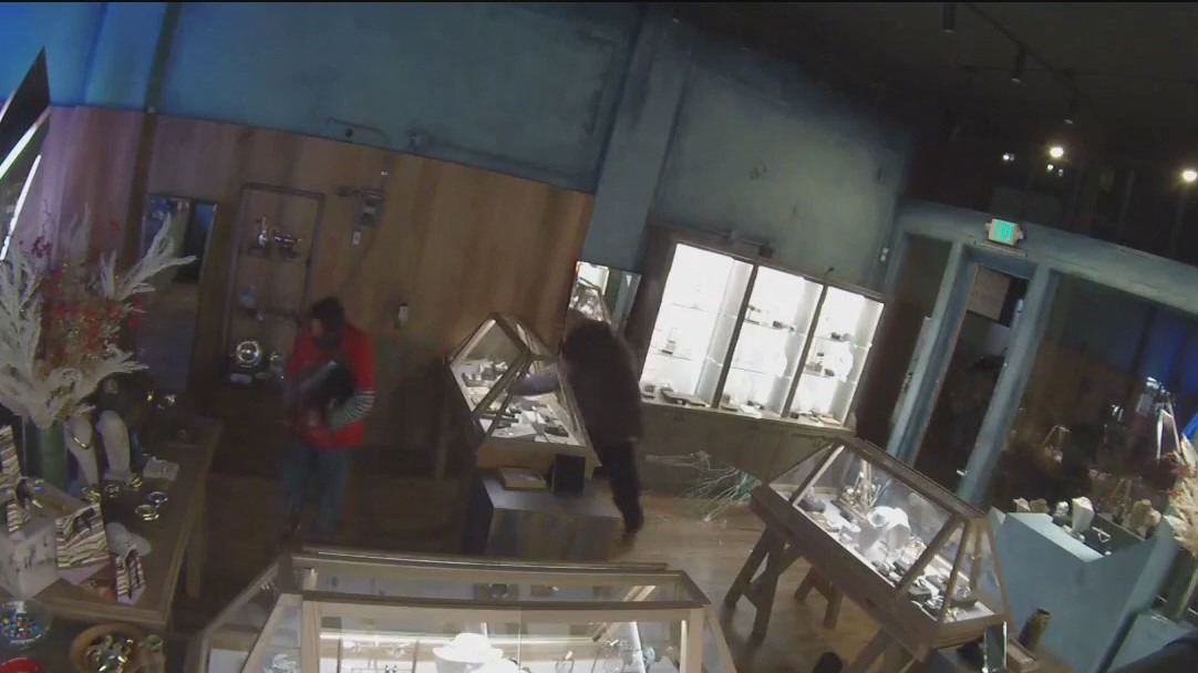 San Francisco business owner hit by burglars 3 times