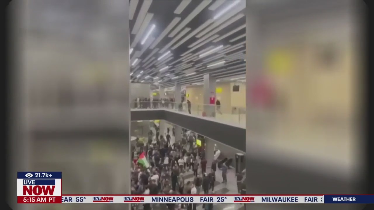 Hundreds storm airport screaming antisemitic remarks