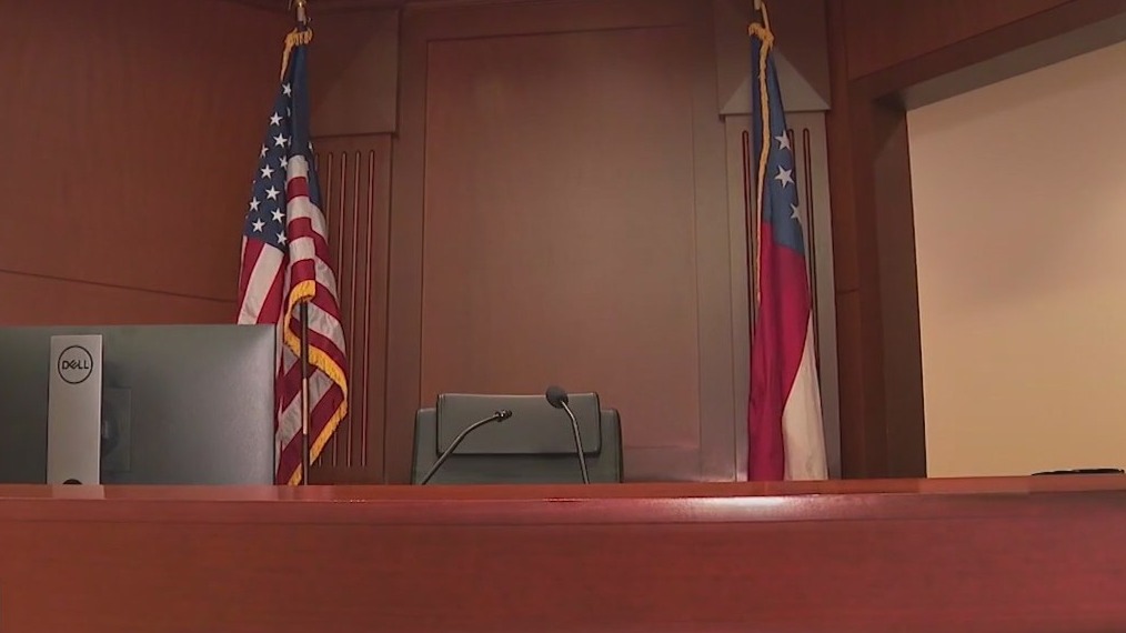 Atlanta Municipal Court-goers complain some judges come late, leave early