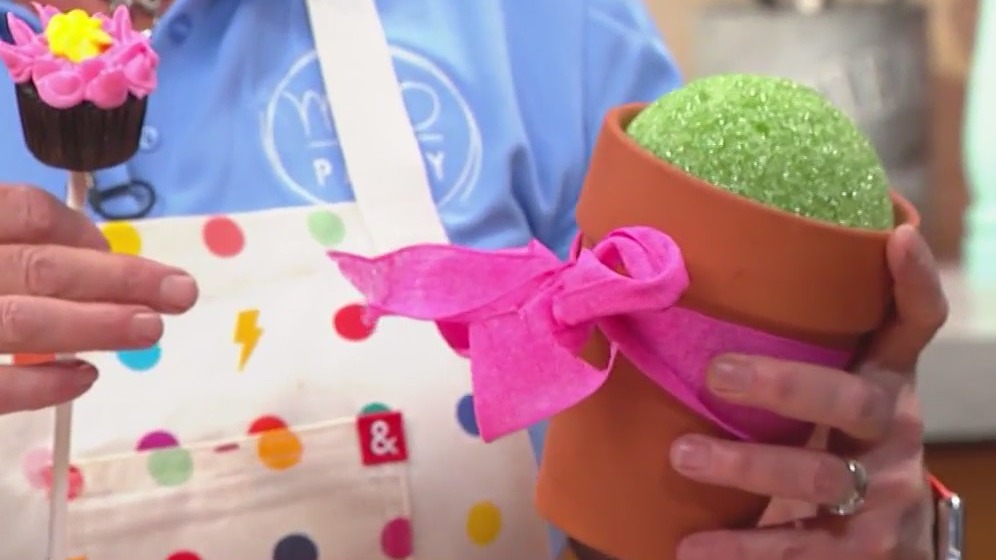 A gift for mom and a craft for the kids