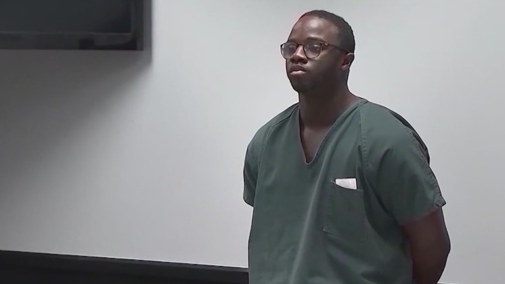 Ex-deputy charged in murder headed to court