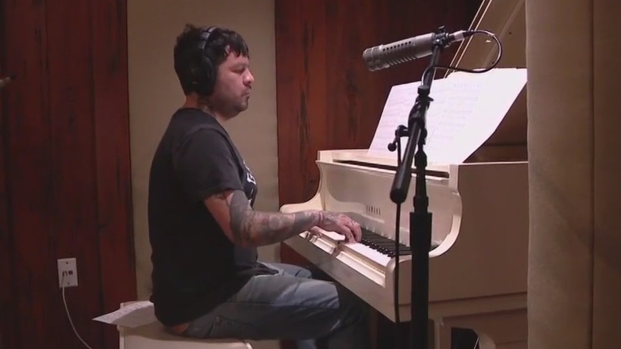 Richardson ISD maintenance man is classical pianist by night