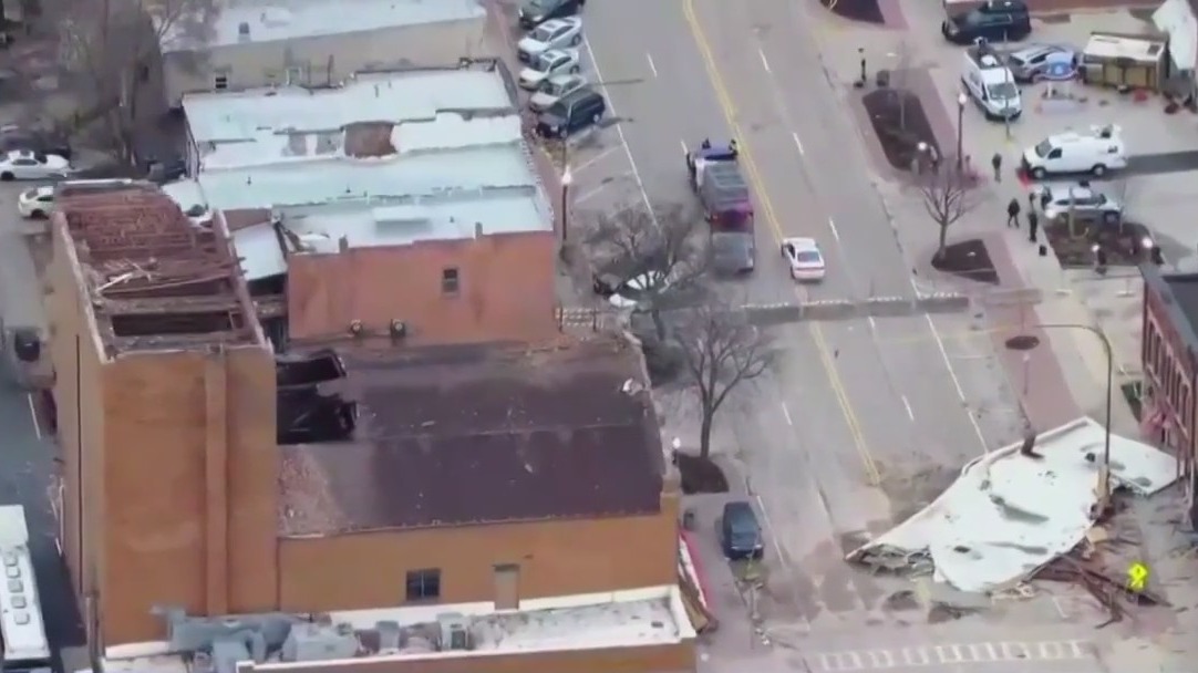Deadly tornadoes rip through five states