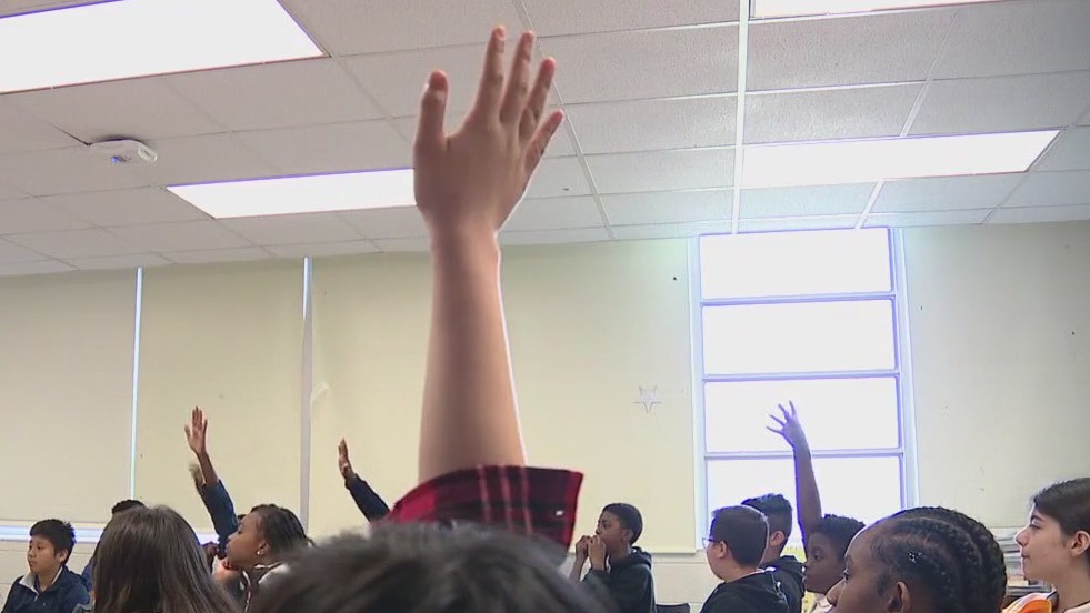 Dallas ISD students get help with conflict, confidence