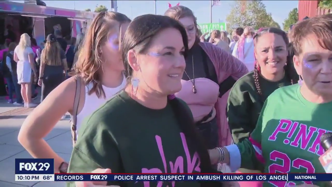Fans give Bucks County native Pink a warm homecoming