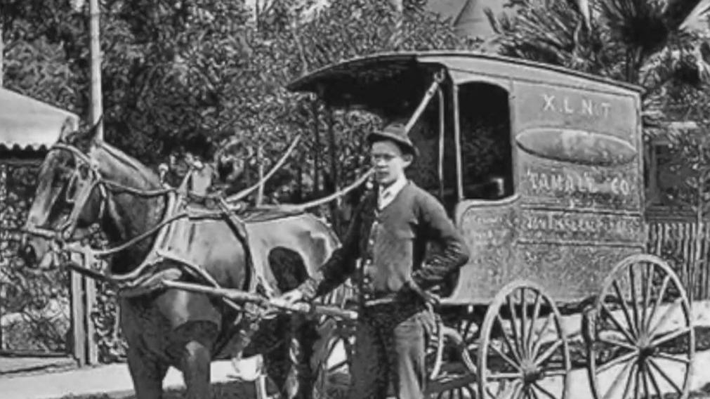 The history of LA's street vendors