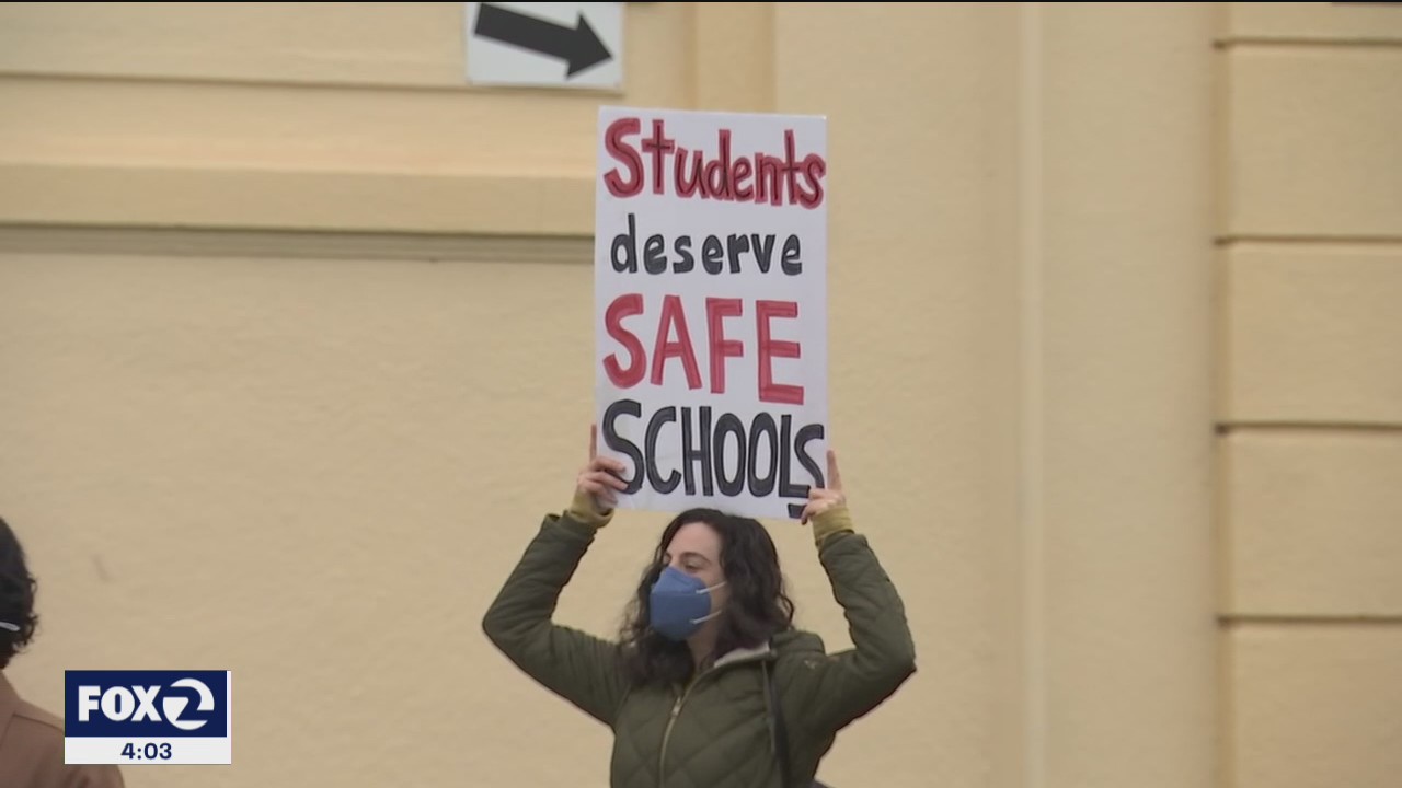Chaotic start to OUSD school week with teacher sickout, student boycott