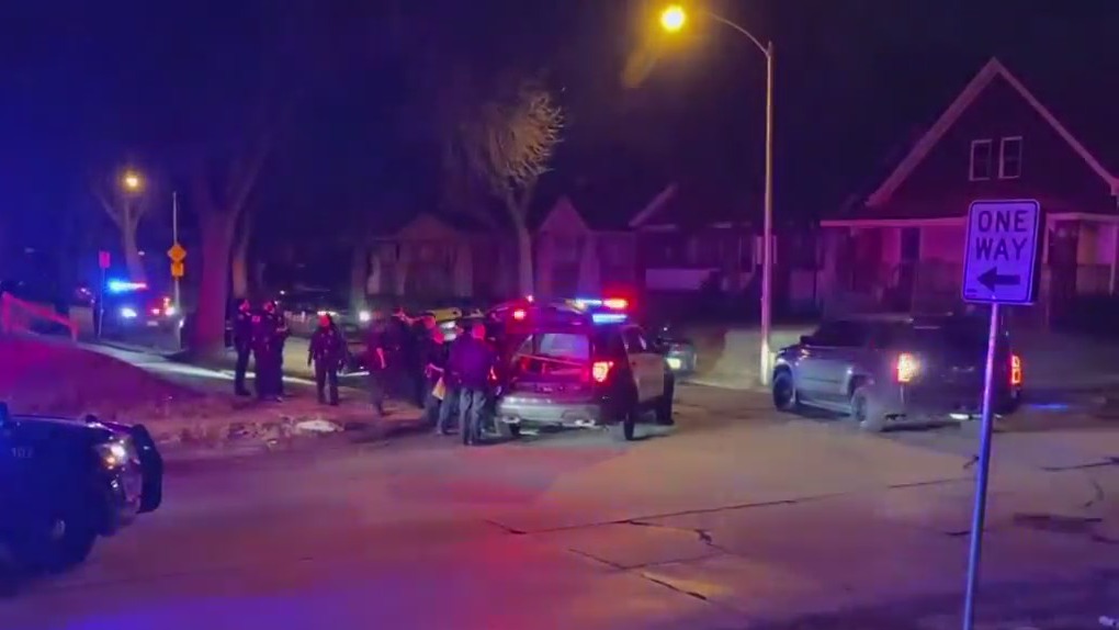 Police chase ends near 36th and Locust