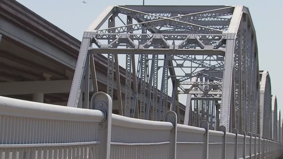 Central Texas Mobility Authority pitch Montopolis Bridge as tourist attraction