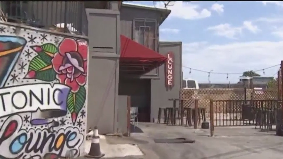Walnut Creek orders bar to close early