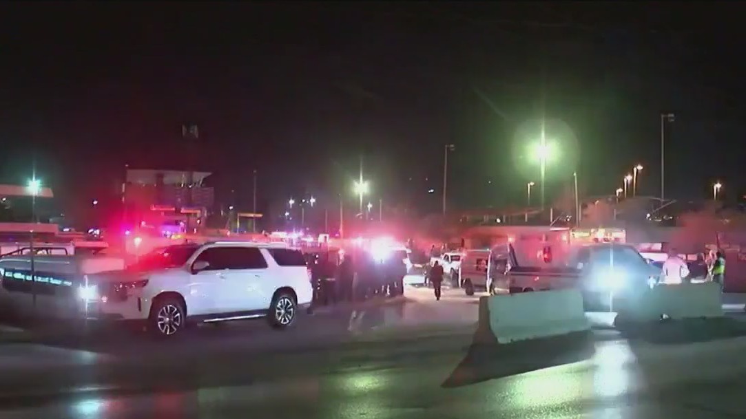 Migrants start fire at Mexico detention center, killing 40