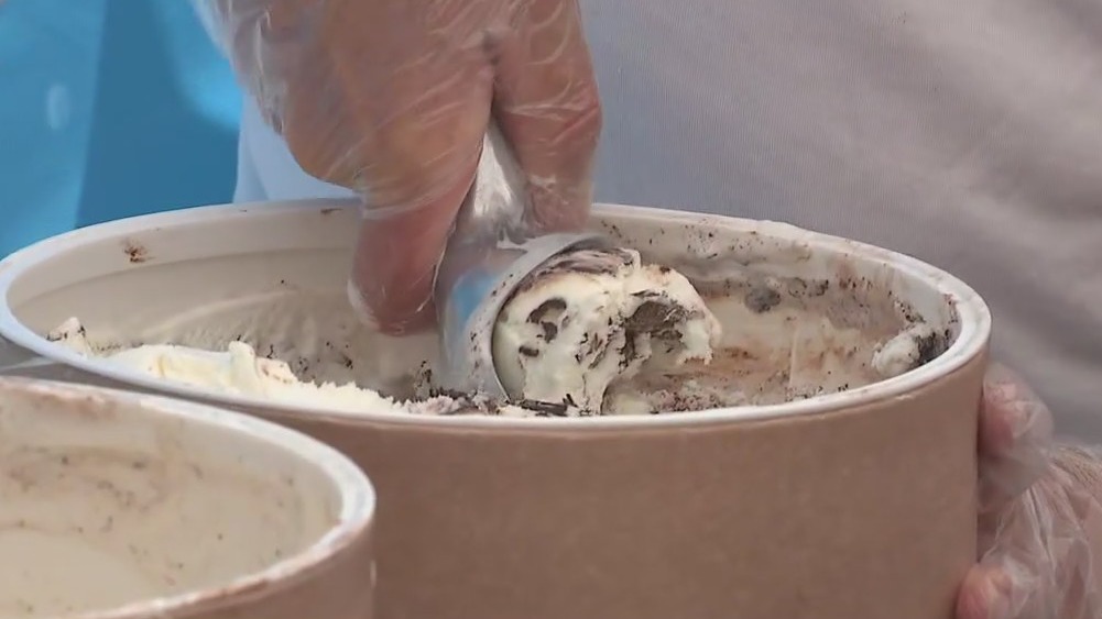 Chicago ice cream giveaway to tackle food insecurity