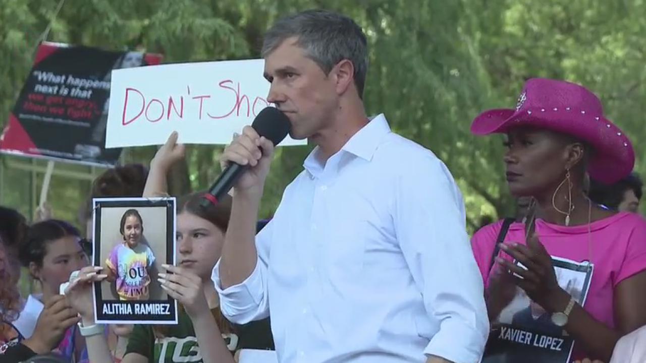 Protesters, politicians in downtown Houston calling for gun control