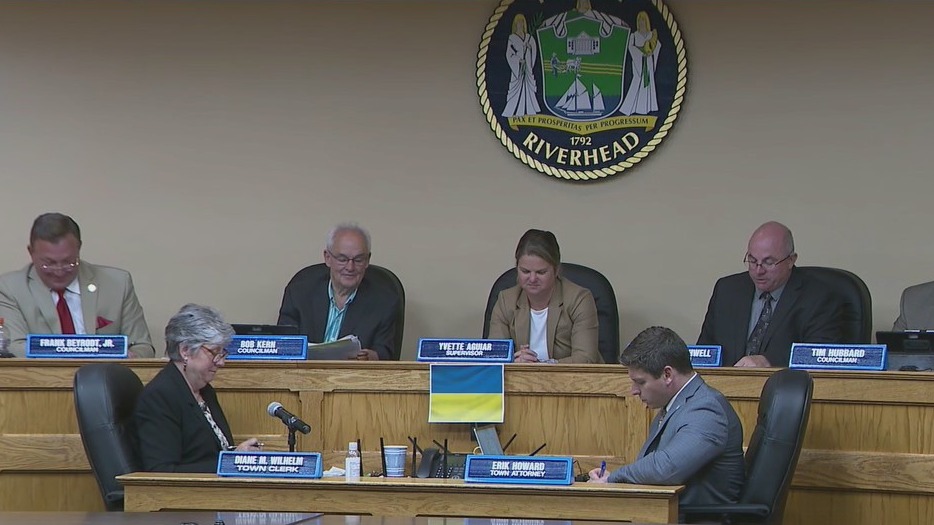Should gun stores be banned on Long Island?