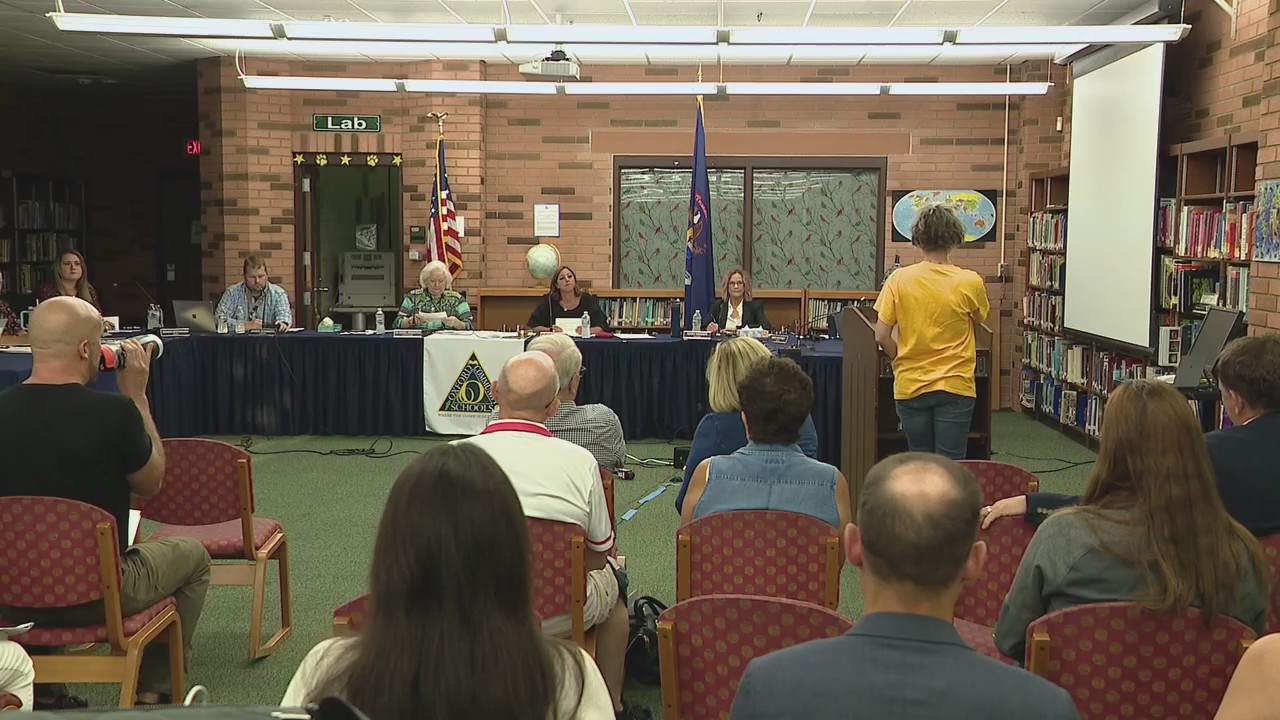 Parents demand answers from Oxford school board in 2021 mass shooting