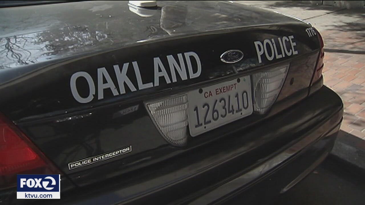 Oakland City Council votes to add more officers