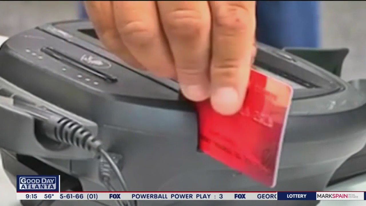 Pros and cons of authorized credit card users