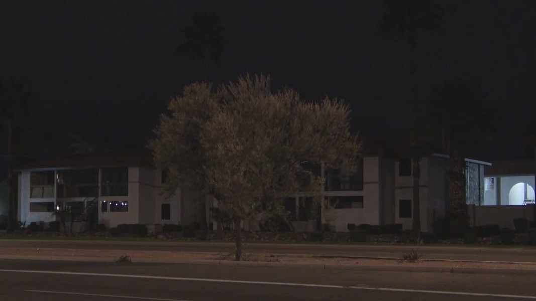 Man opens fire at north Phoenix apartments; 2 women injured: police