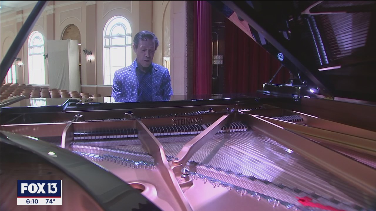 2 new pianos take center stage in Tampa
