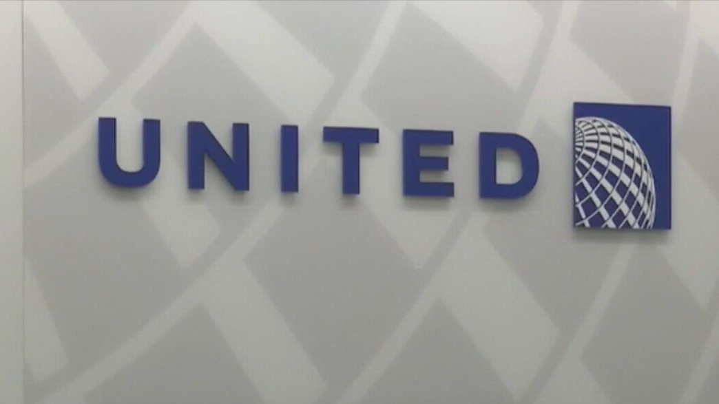 Flight attendants sue over alleged discrimination